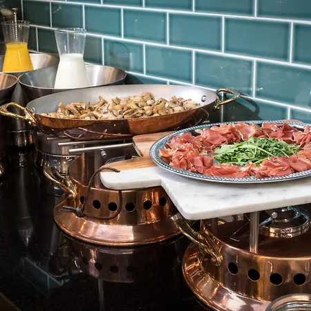 Ξενοδοχείο The Hendrick's 4*