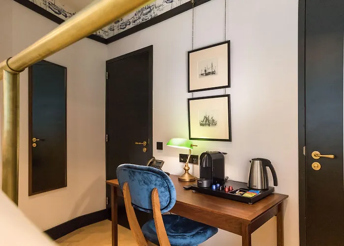 The Hendrick's Hotel Amsterdam