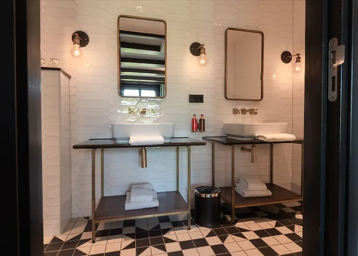 Hotel The Hendrick's