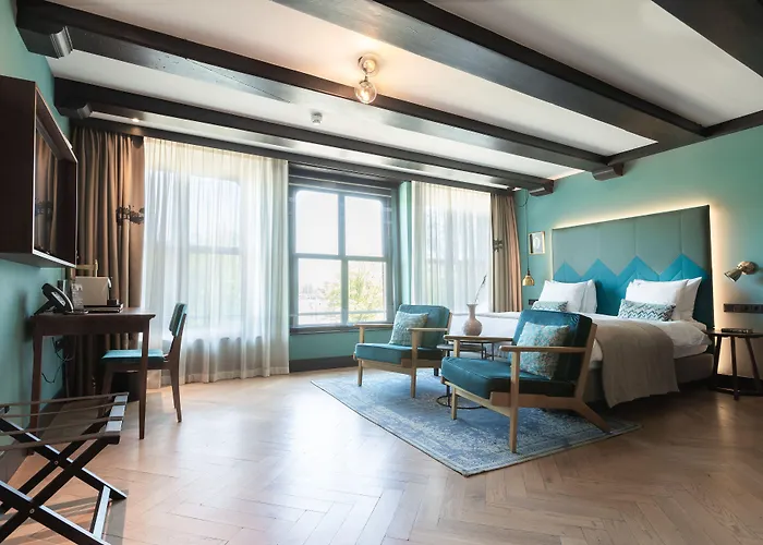 The Hendrick's Hotel 4*