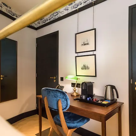 The Hendrick's Hotel Amsterdam