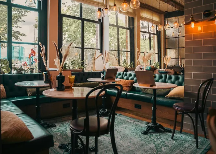 Ξενοδοχείο The Hendrick's 4*