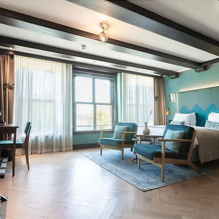 The Hendrick's Hotel 4*